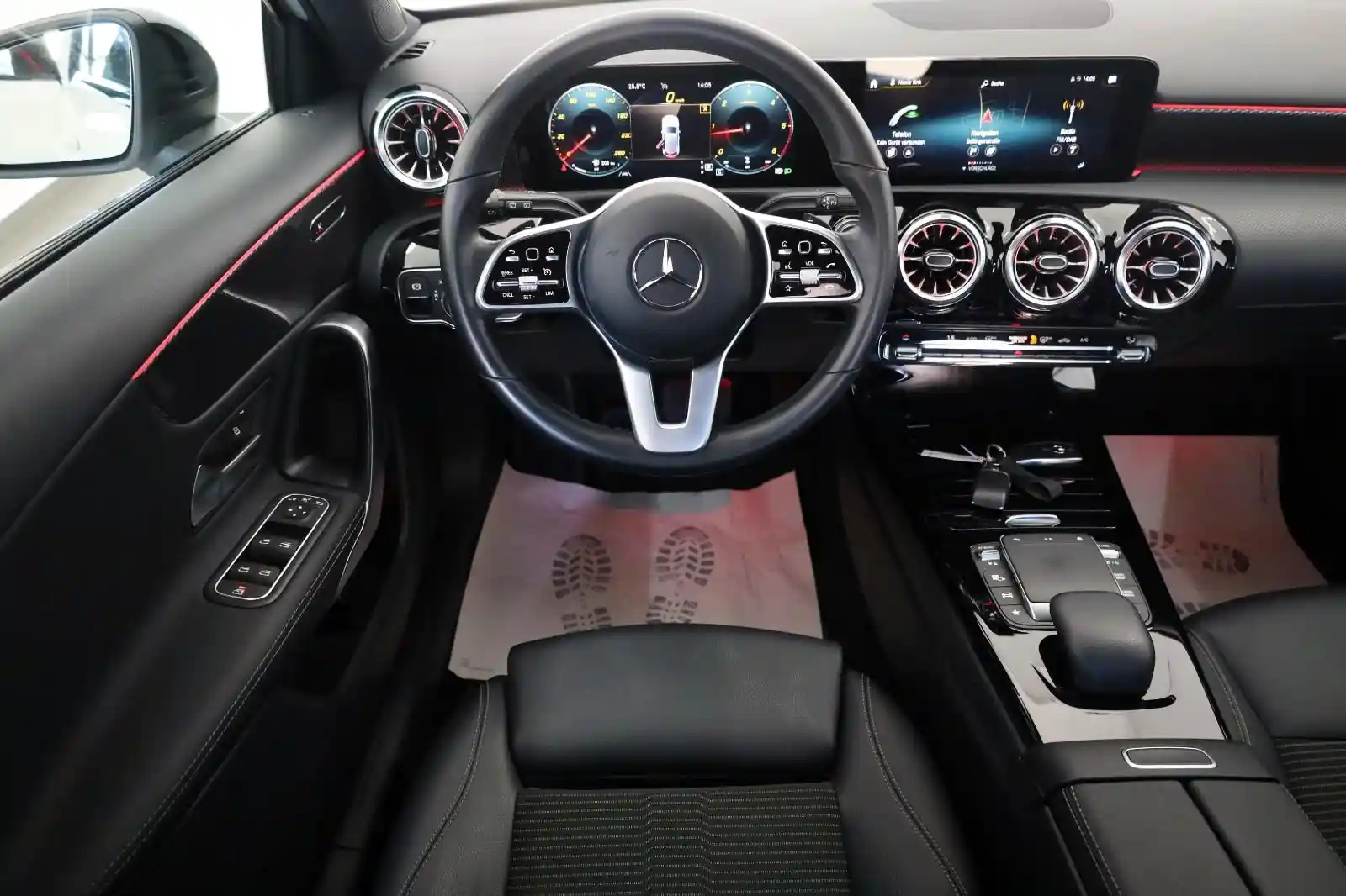 Mercedes-Benz A 220