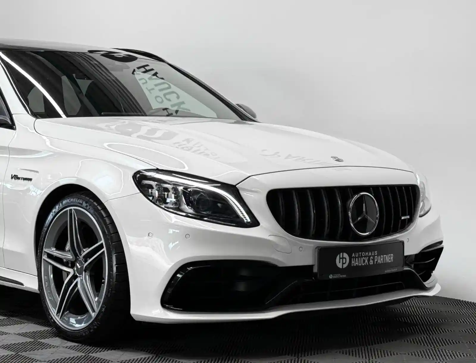 Mercedes-Benz C 63 AMG