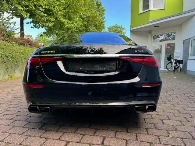 Mercedes-Benz S 63 AMG