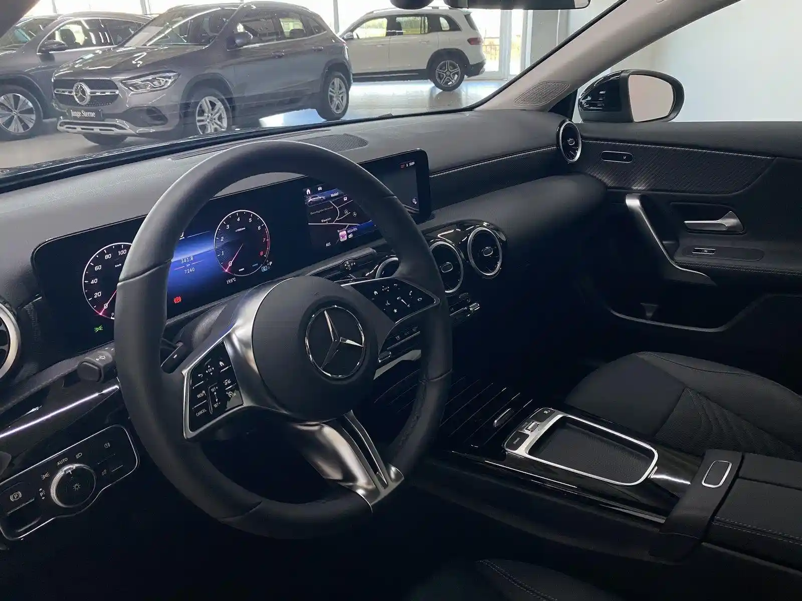 Mercedes-Benz A 180