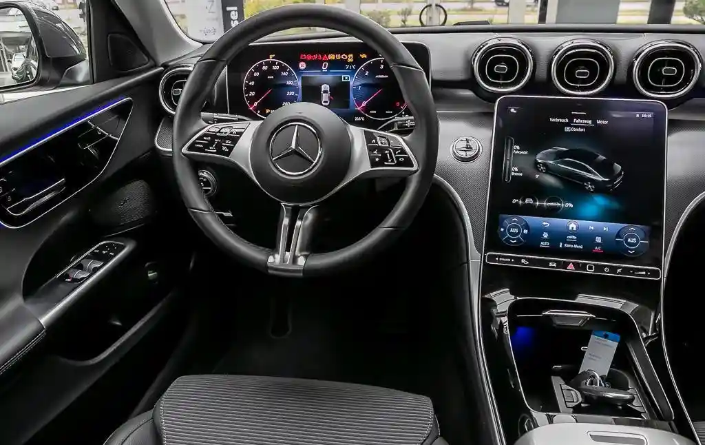Mercedes-Benz C 220