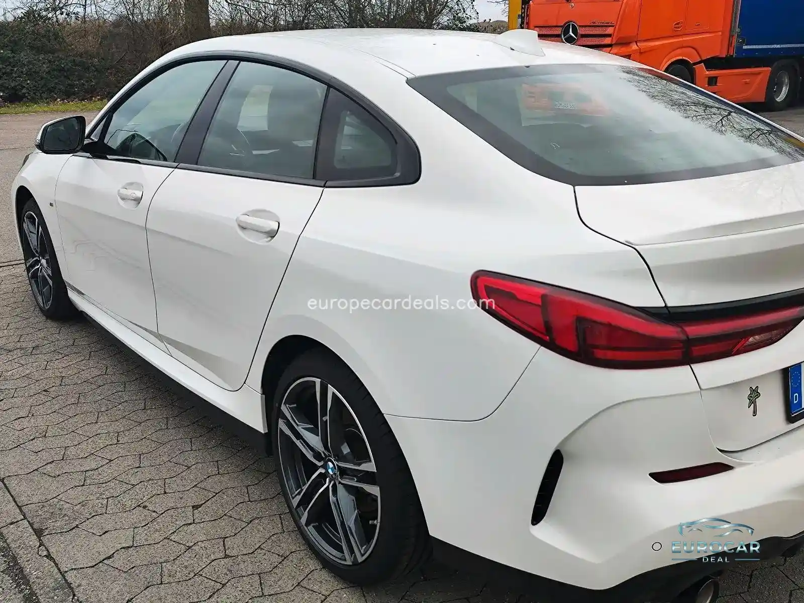 BMW 218