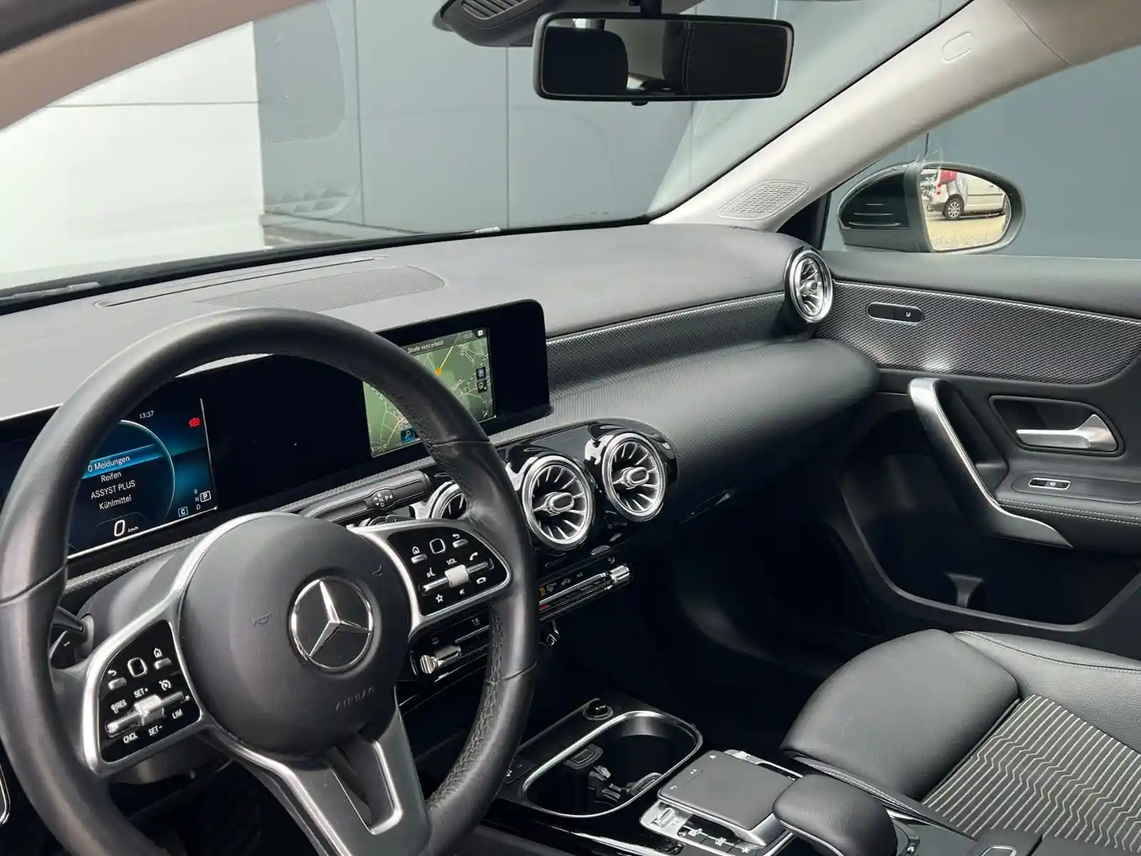 Mercedes-Benz A 180