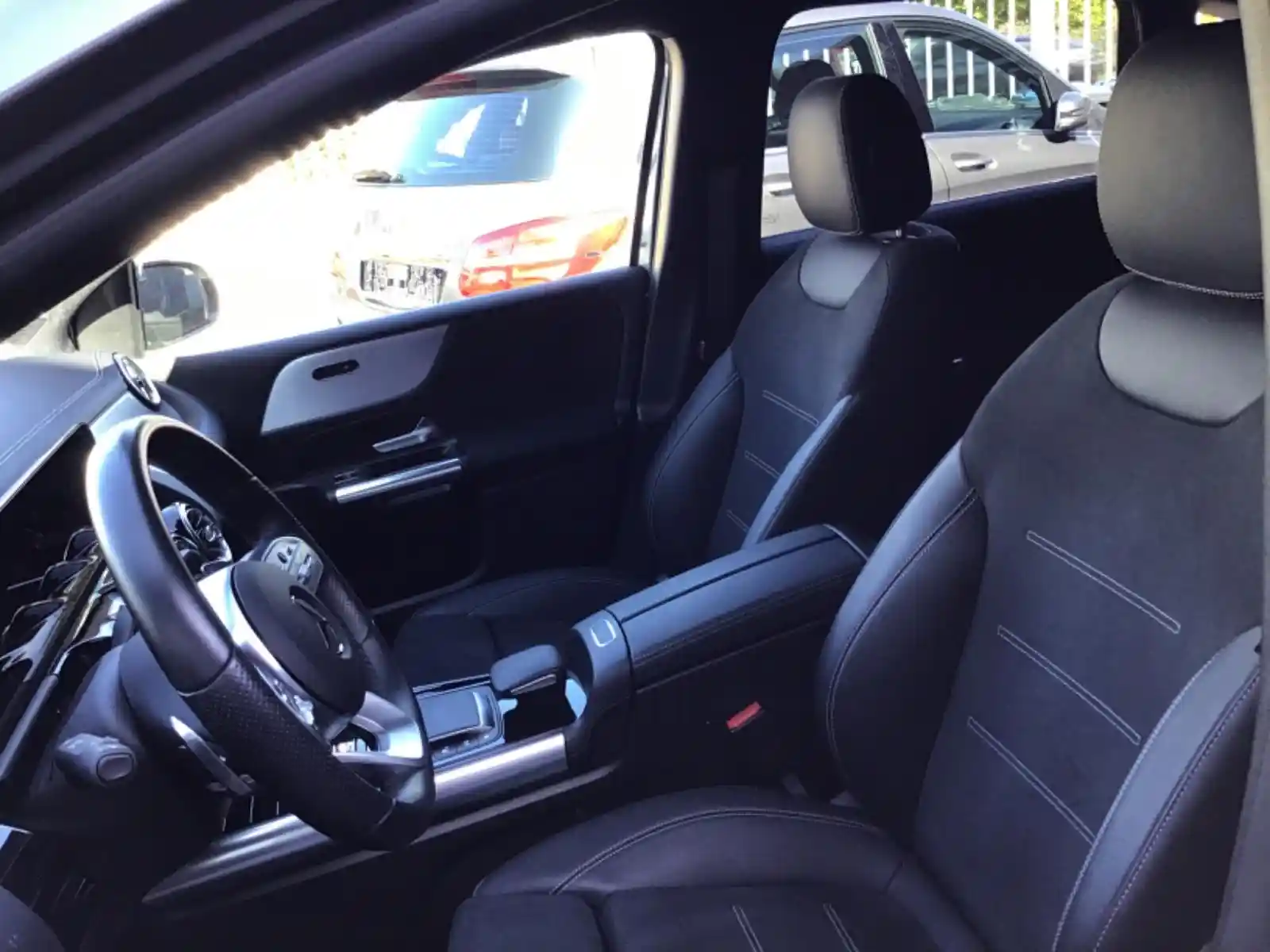 Mercedes-Benz B 200