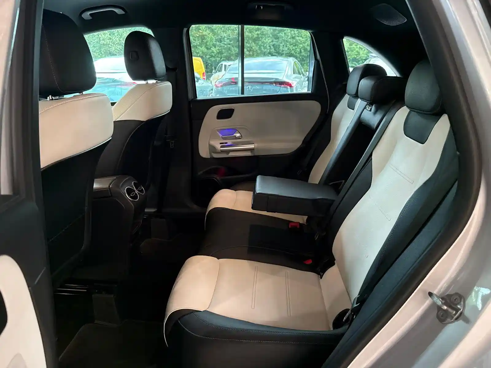 Mercedes-Benz B 250