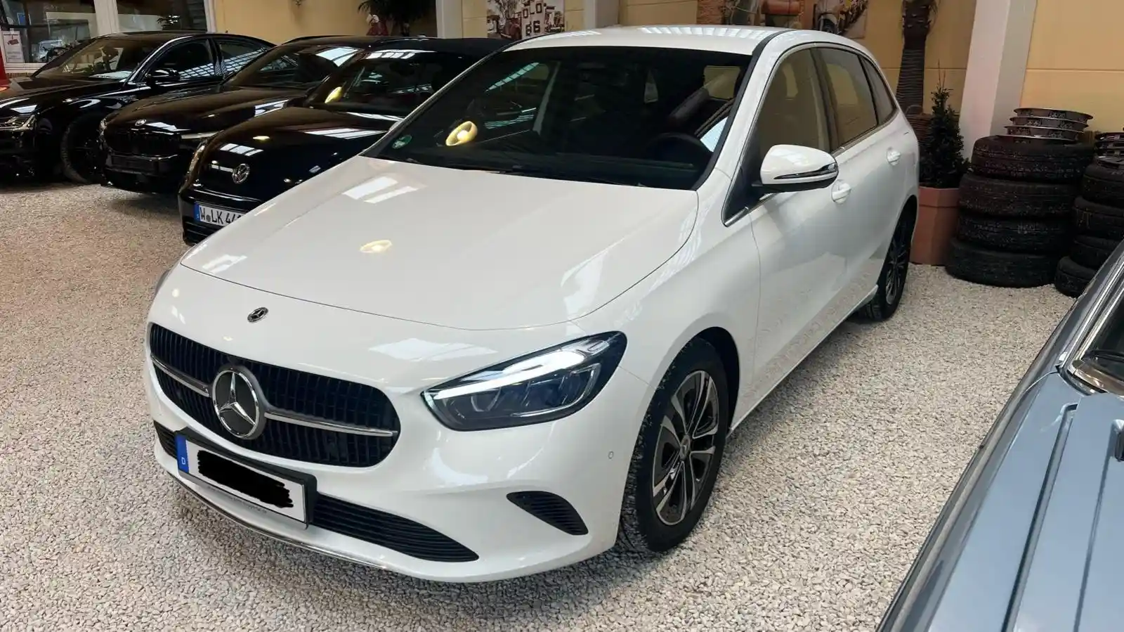 Mercedes-Benz B 200