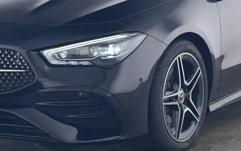 Mercedes-Benz CLA 220