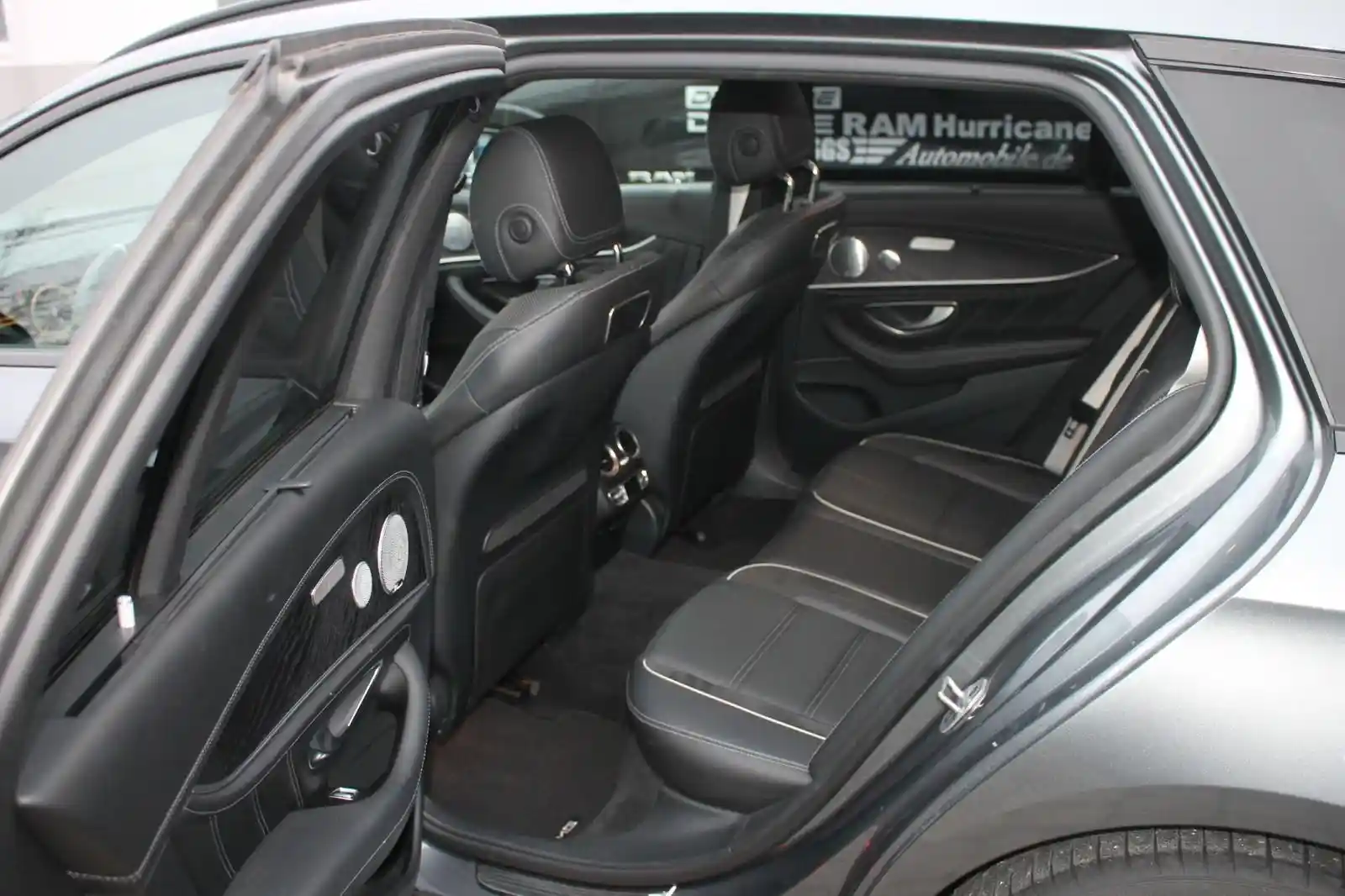 Mercedes-Benz E 63 AMG