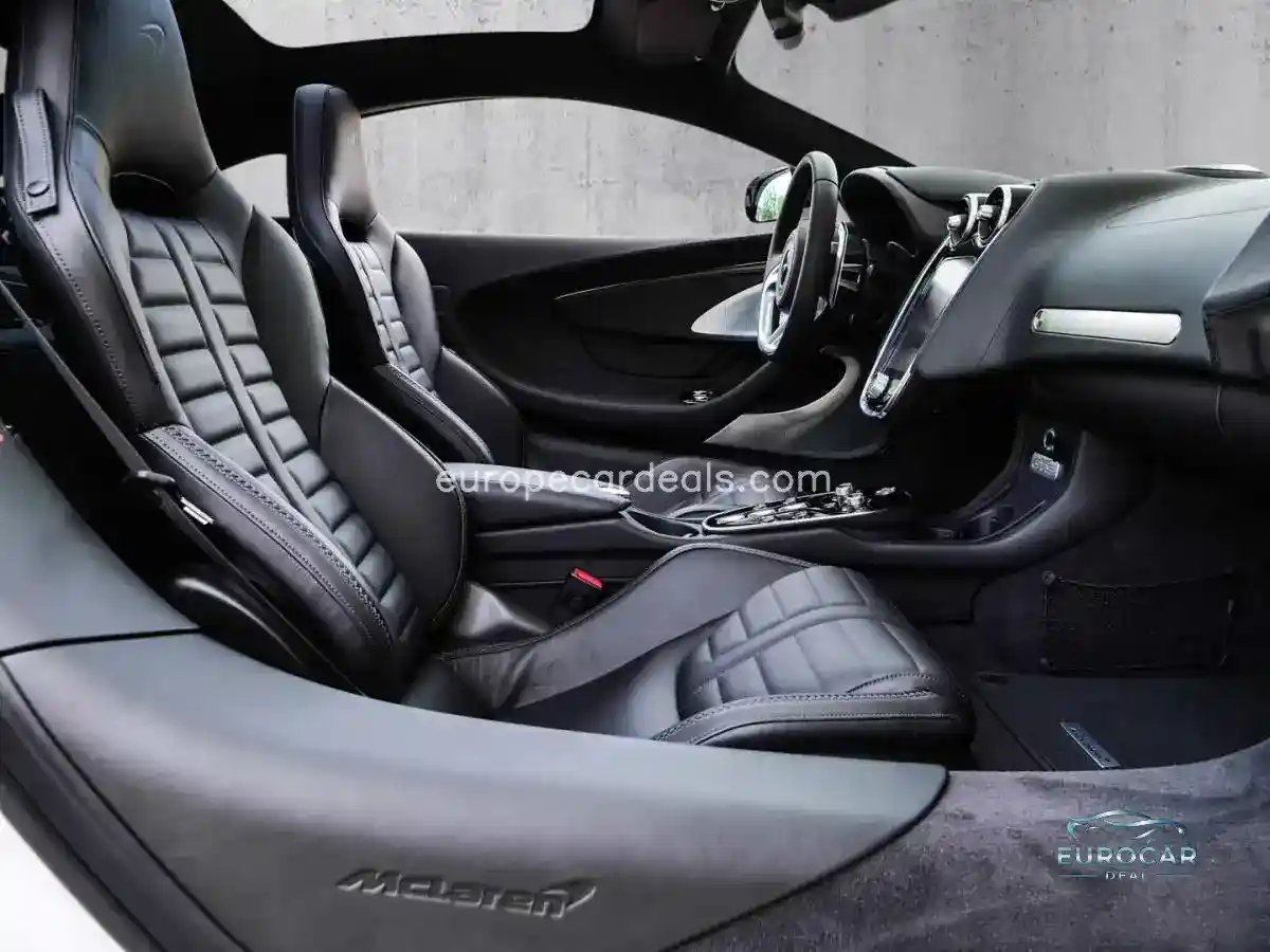 McLaren GTS