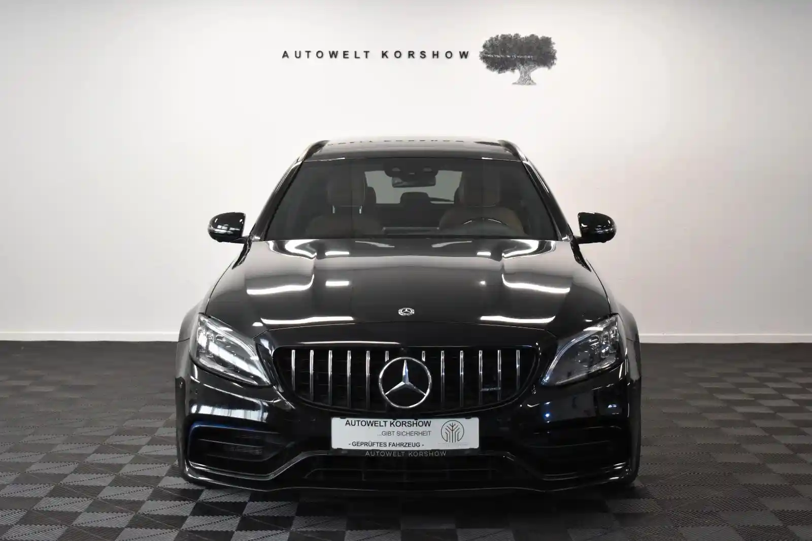 Mercedes-Benz C 63 AMG