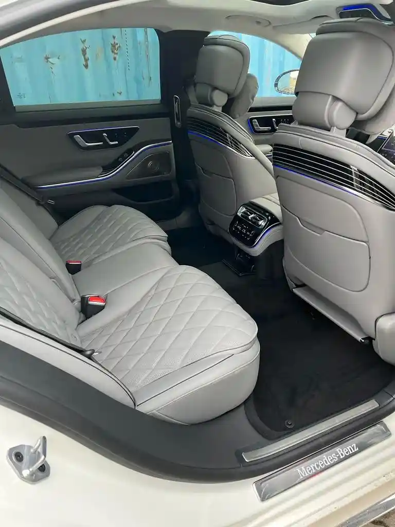 Mercedes-Benz S 400