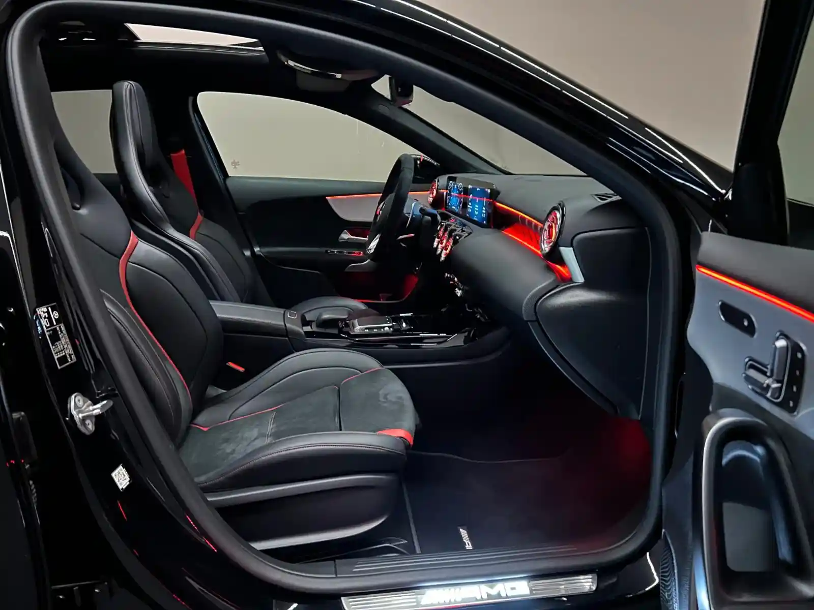 Mercedes-Benz A 35 AMG