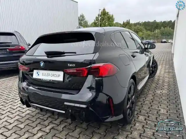 BMW 120