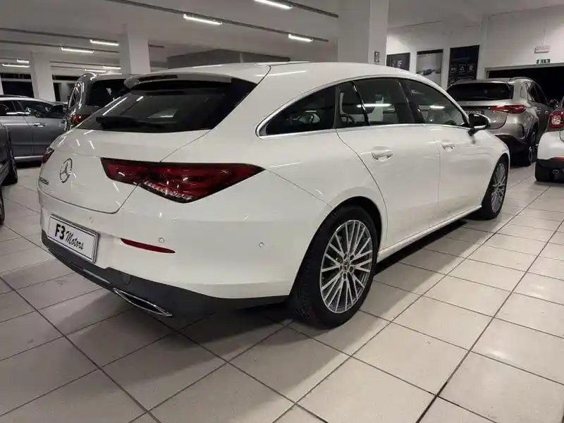 Mercedes-Benz CLA 200 Shooting Brake