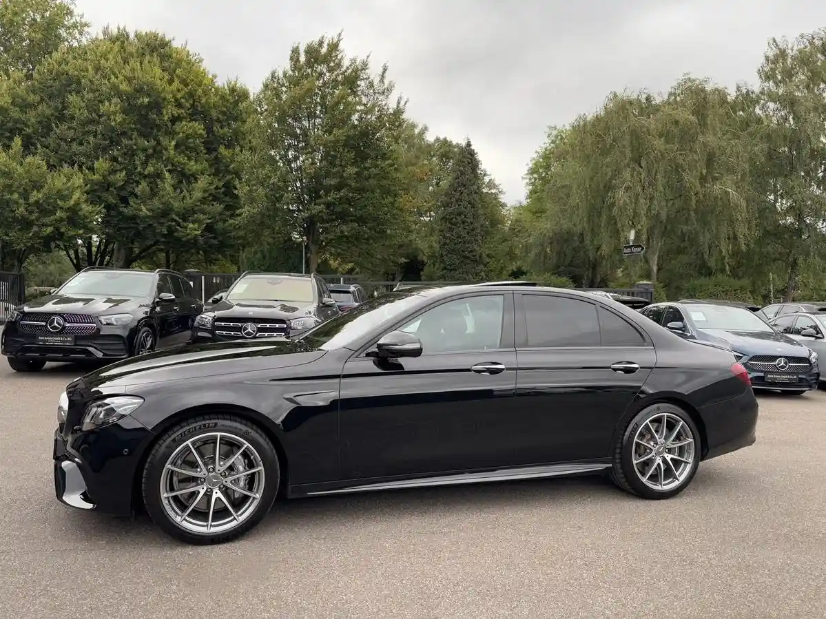 Mercedes-Benz E 63 AMG
