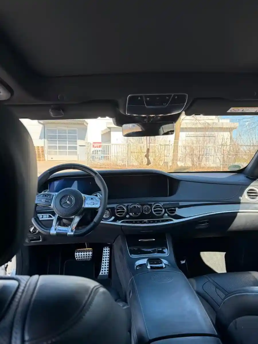 Mercedes-Benz S 63 AMG