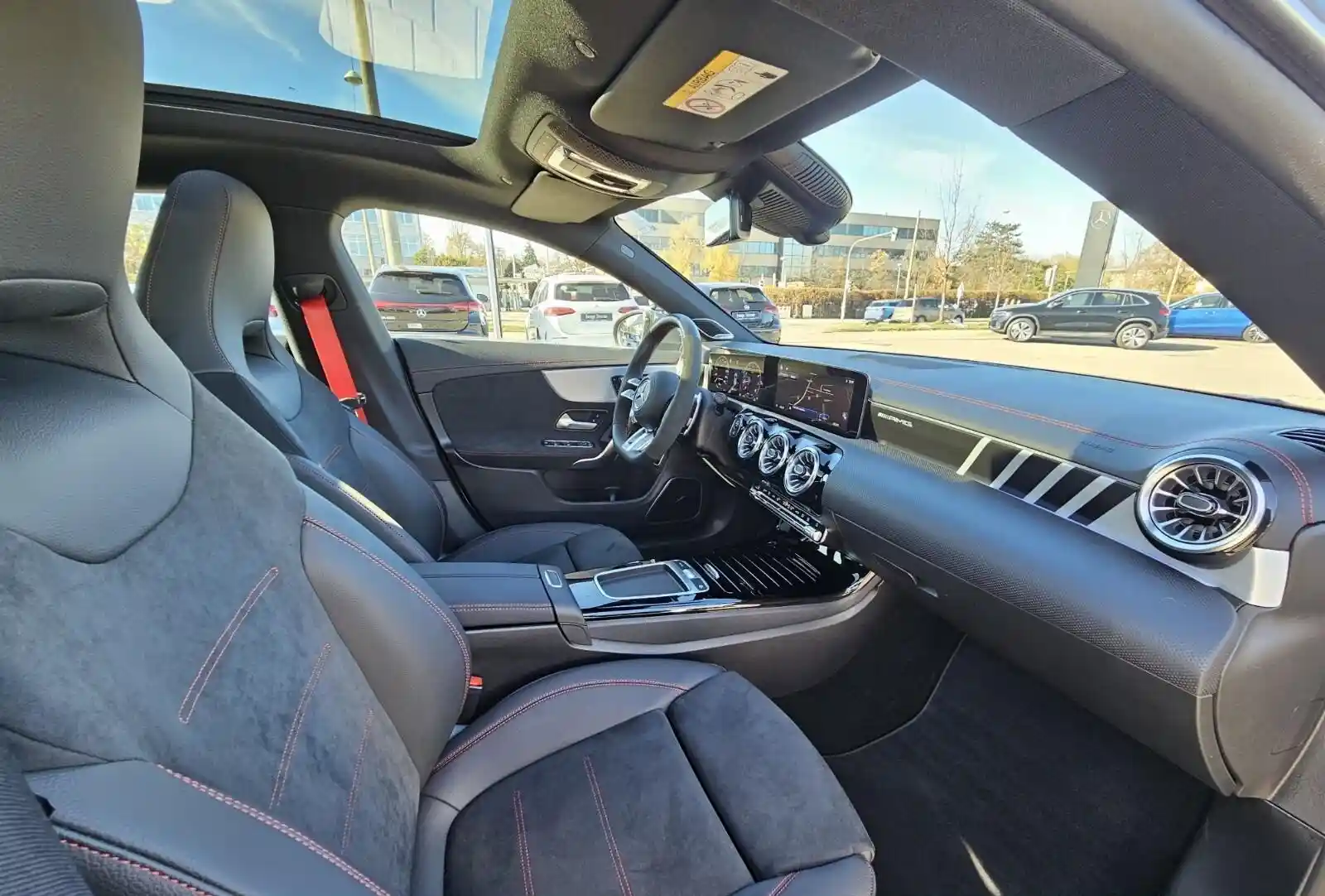 Mercedes-Benz CLA 35 AMG Shooting Brake