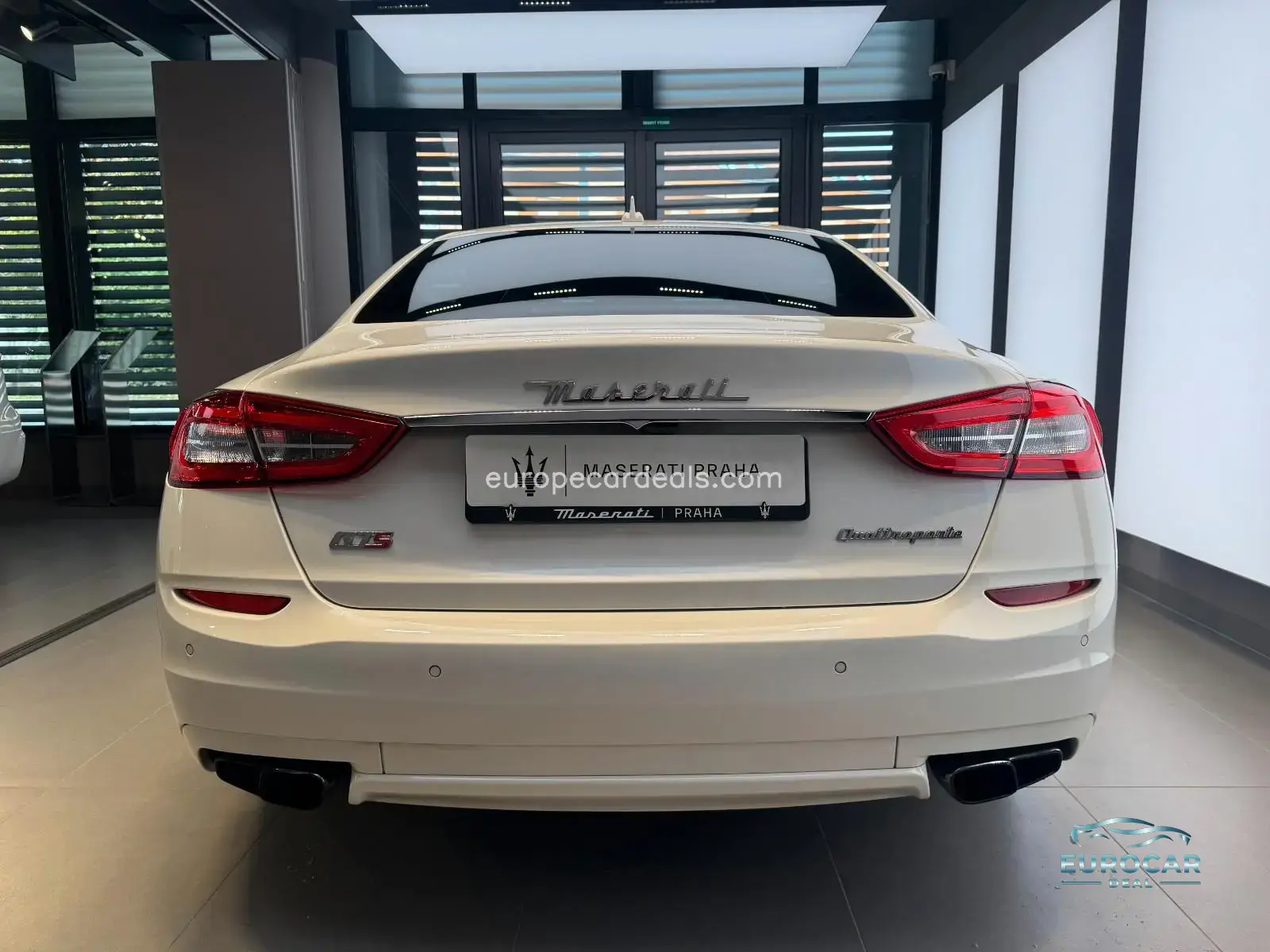 Maserati Quattroporte