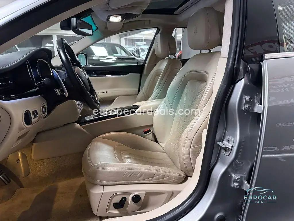 Maserati Quattroporte