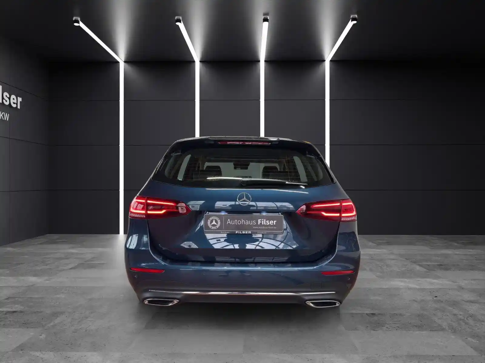 Mercedes-Benz B 200