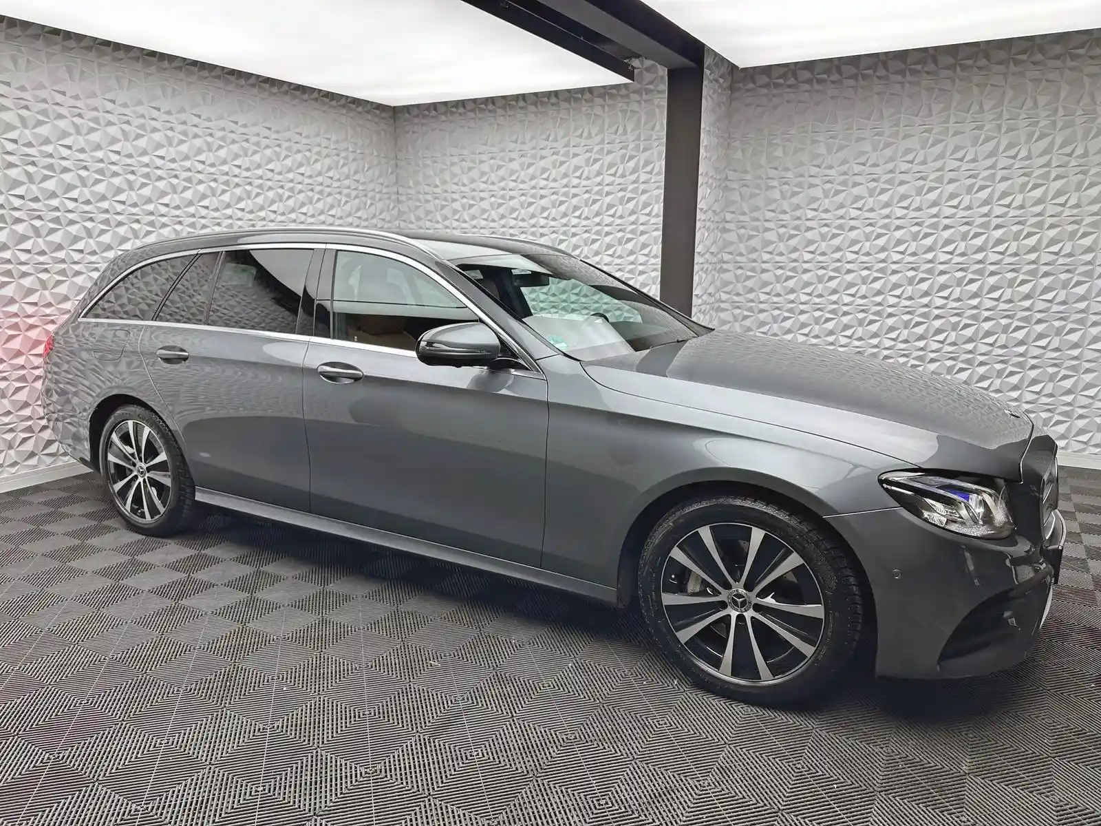 Mercedes-Benz E 400