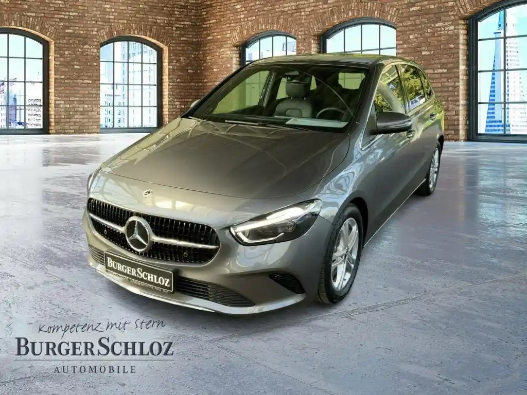 Mercedes-Benz B 180