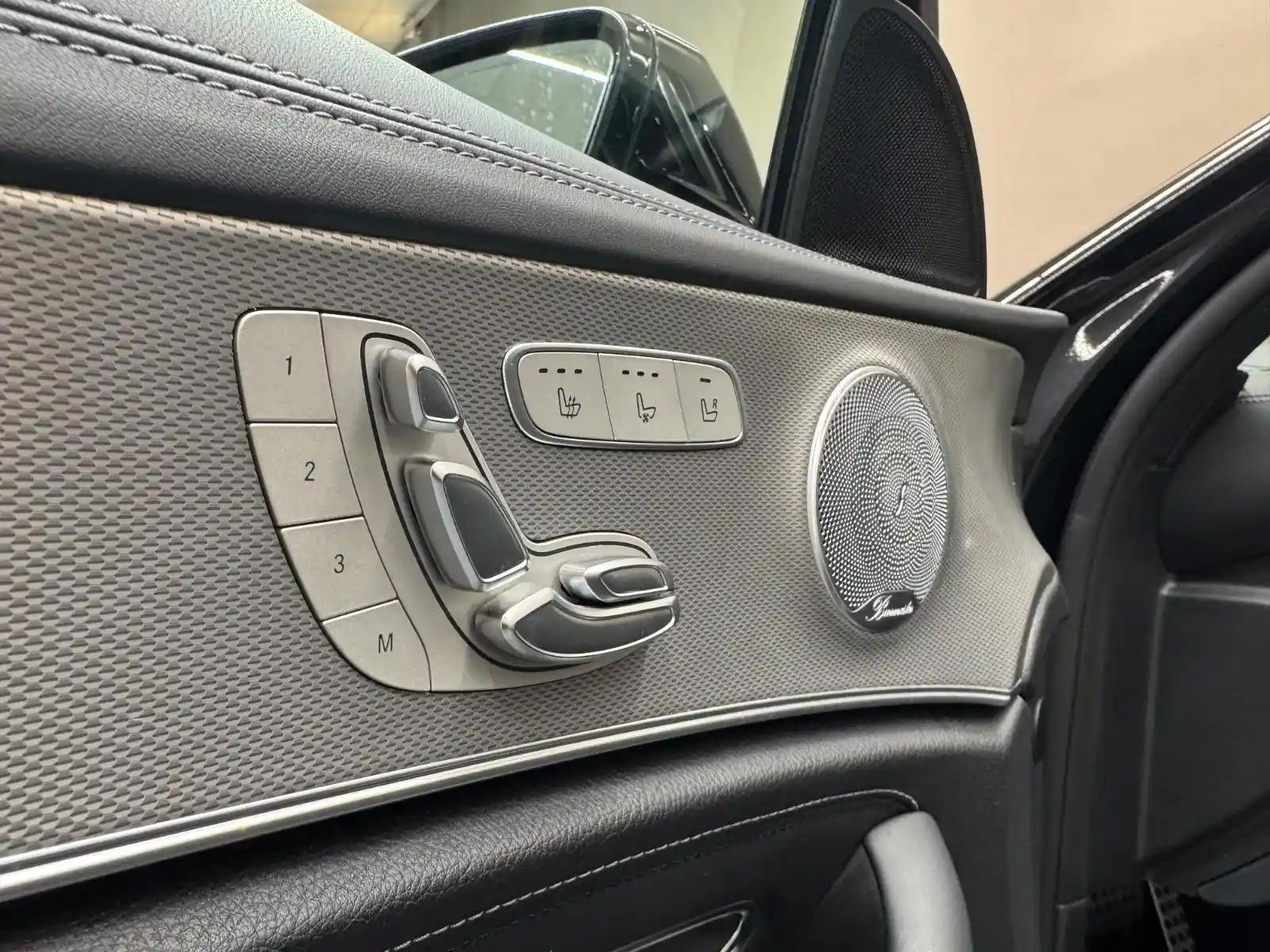 Mercedes-Benz E 63 AMG