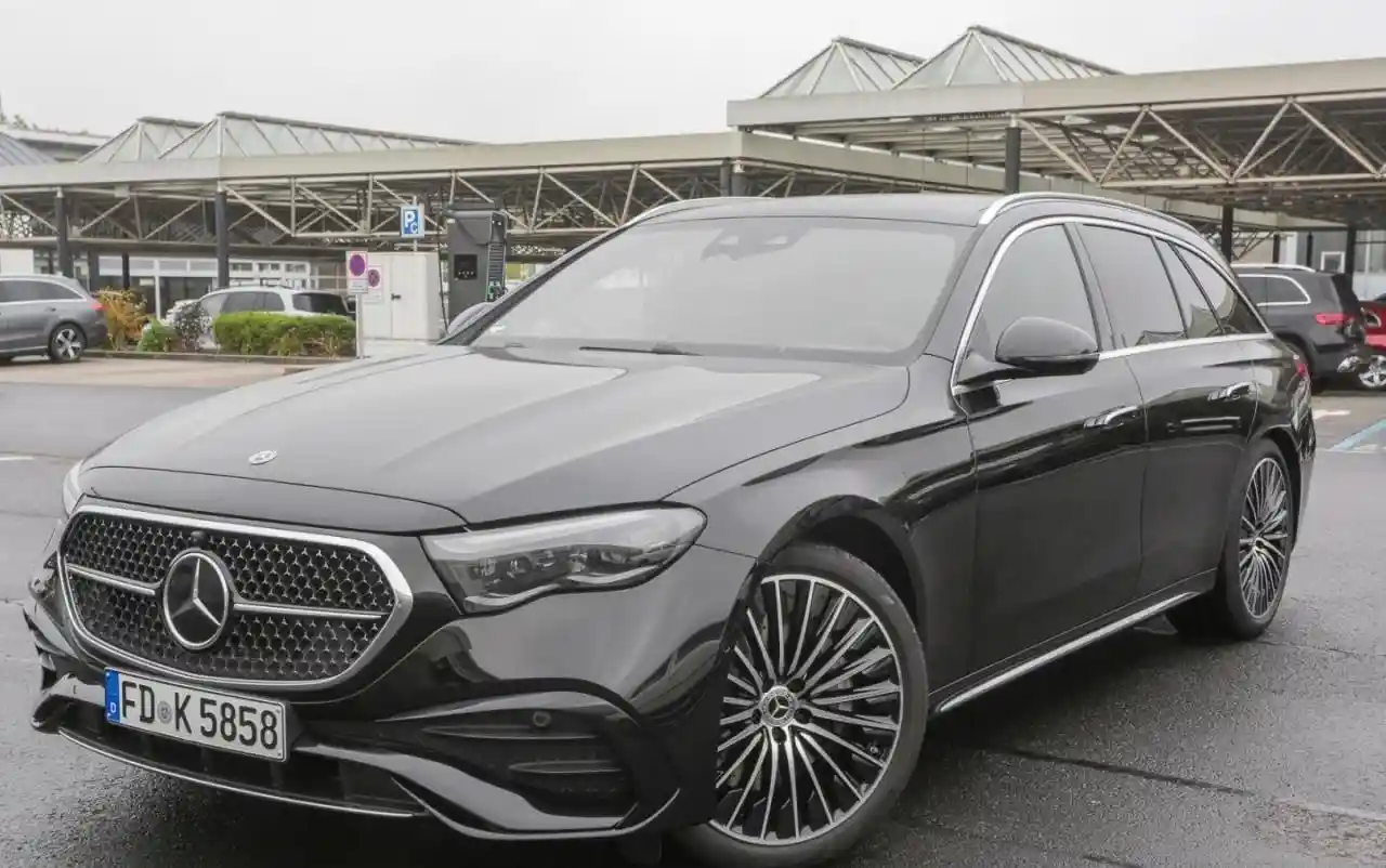 Mercedes-Benz E 220