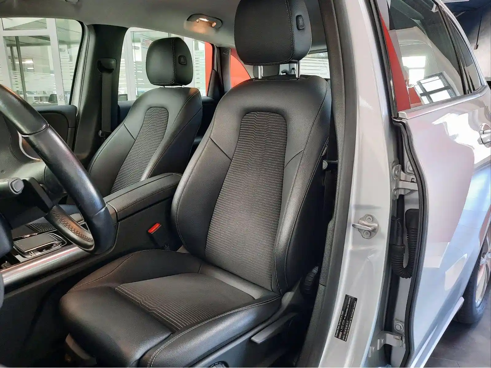 Mercedes-Benz B 220