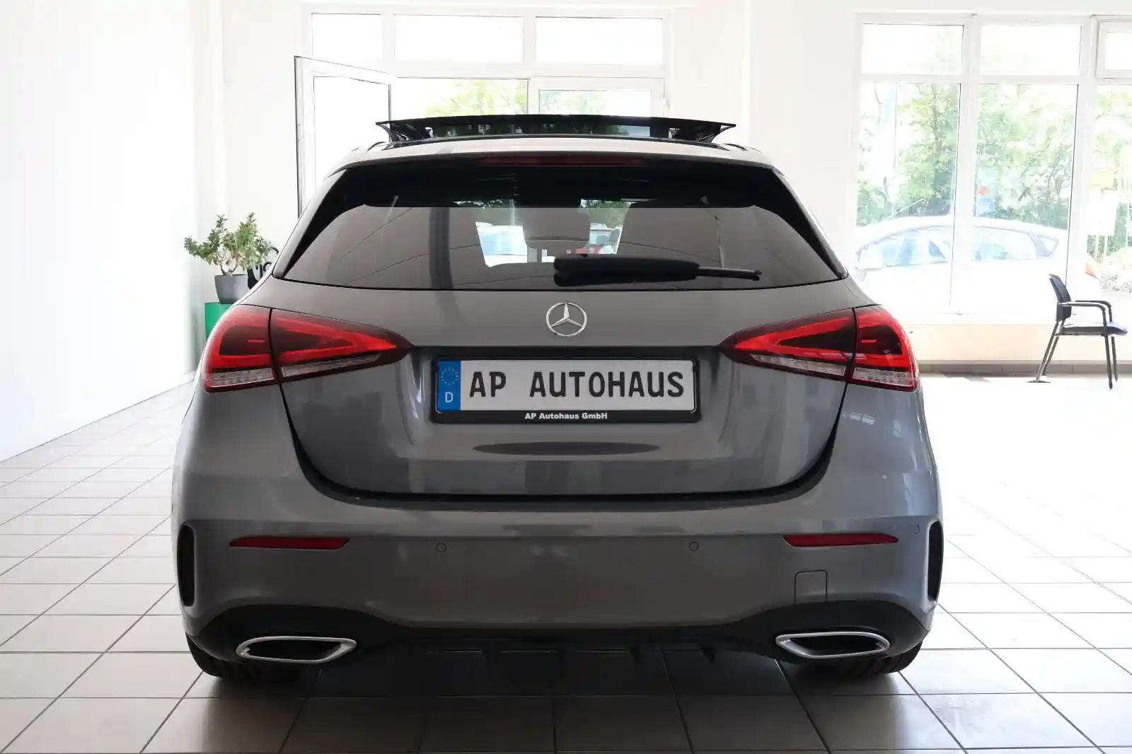 Mercedes-Benz A 220