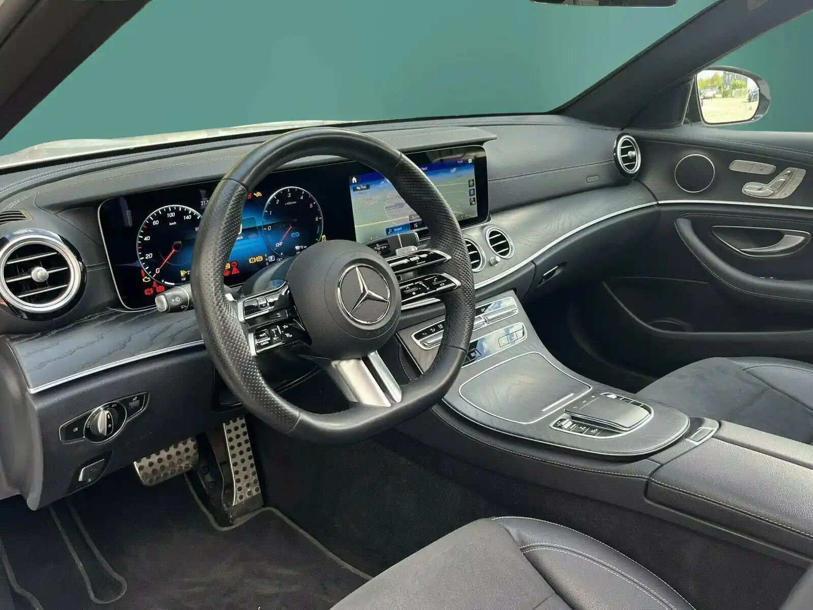 Mercedes-Benz E 300