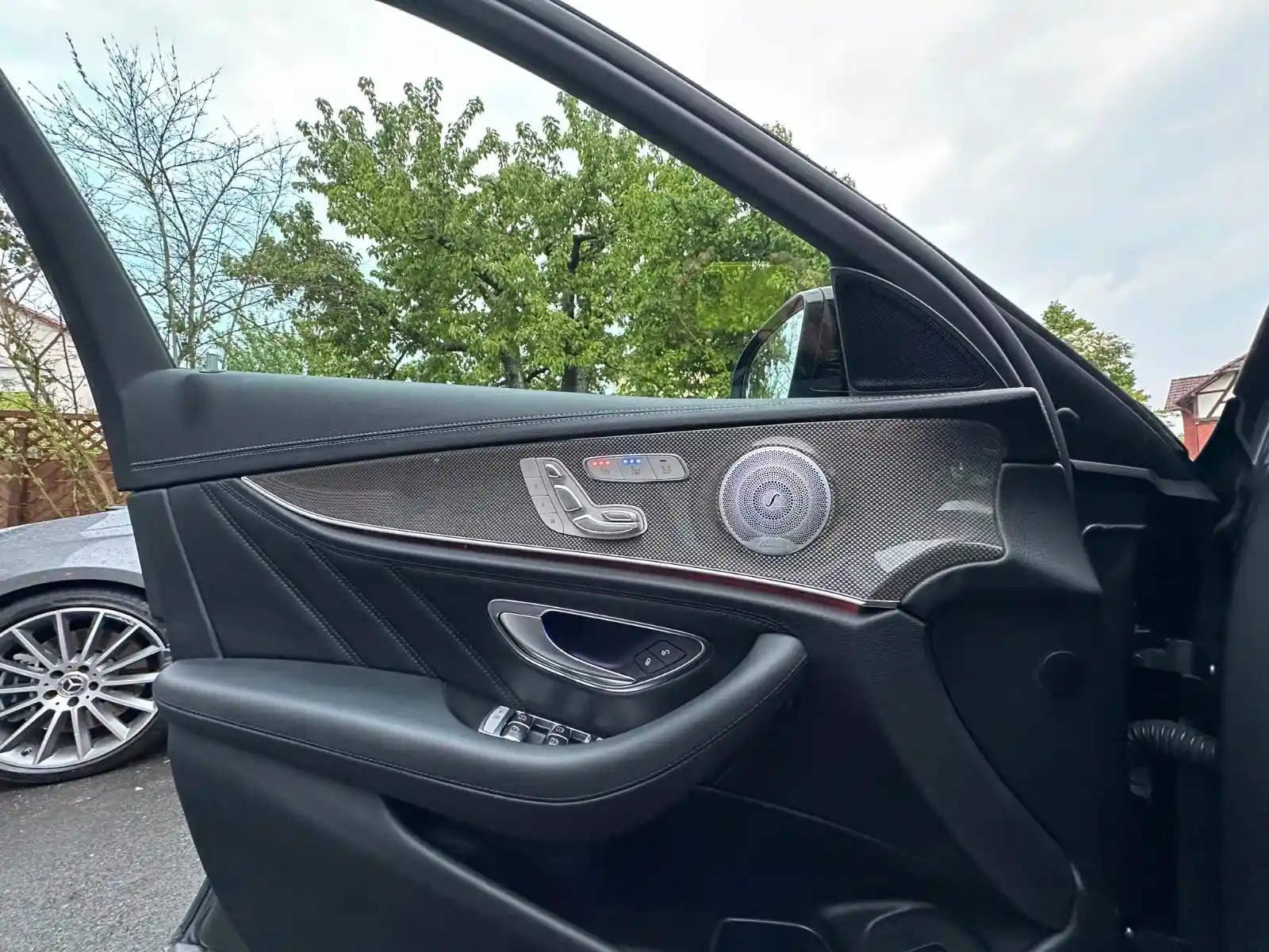 Mercedes-Benz E 63 AMG