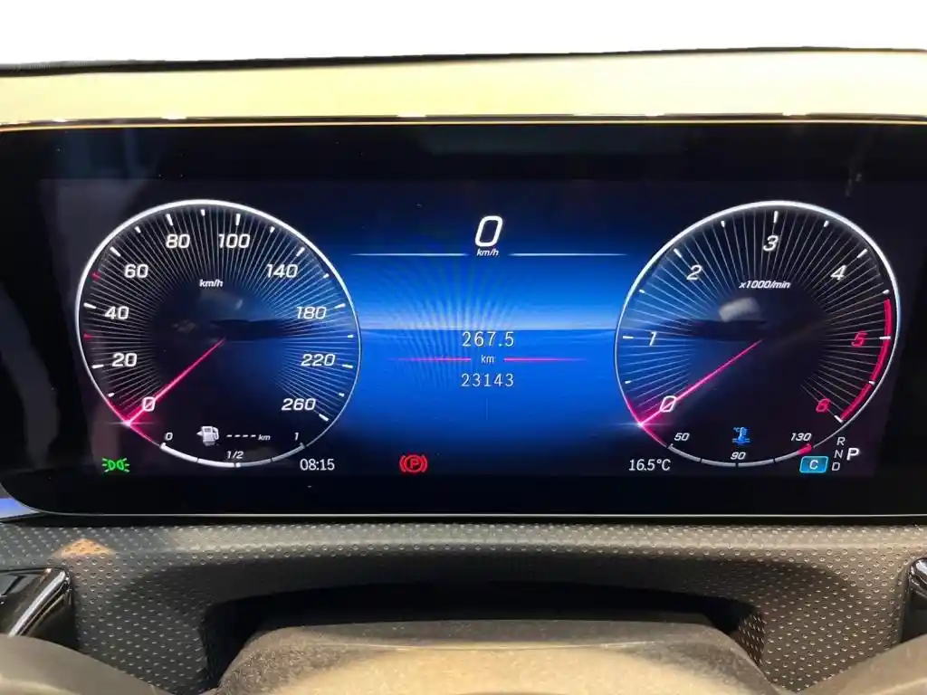 Mercedes-Benz CLA 200