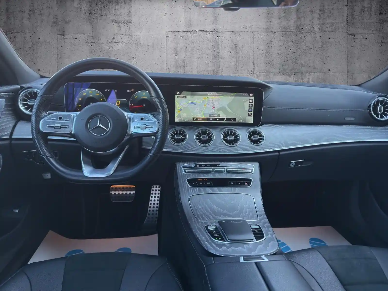 Mercedes-Benz CLS 220