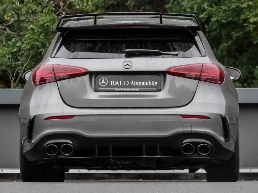 Mercedes-Benz A 45 AMG