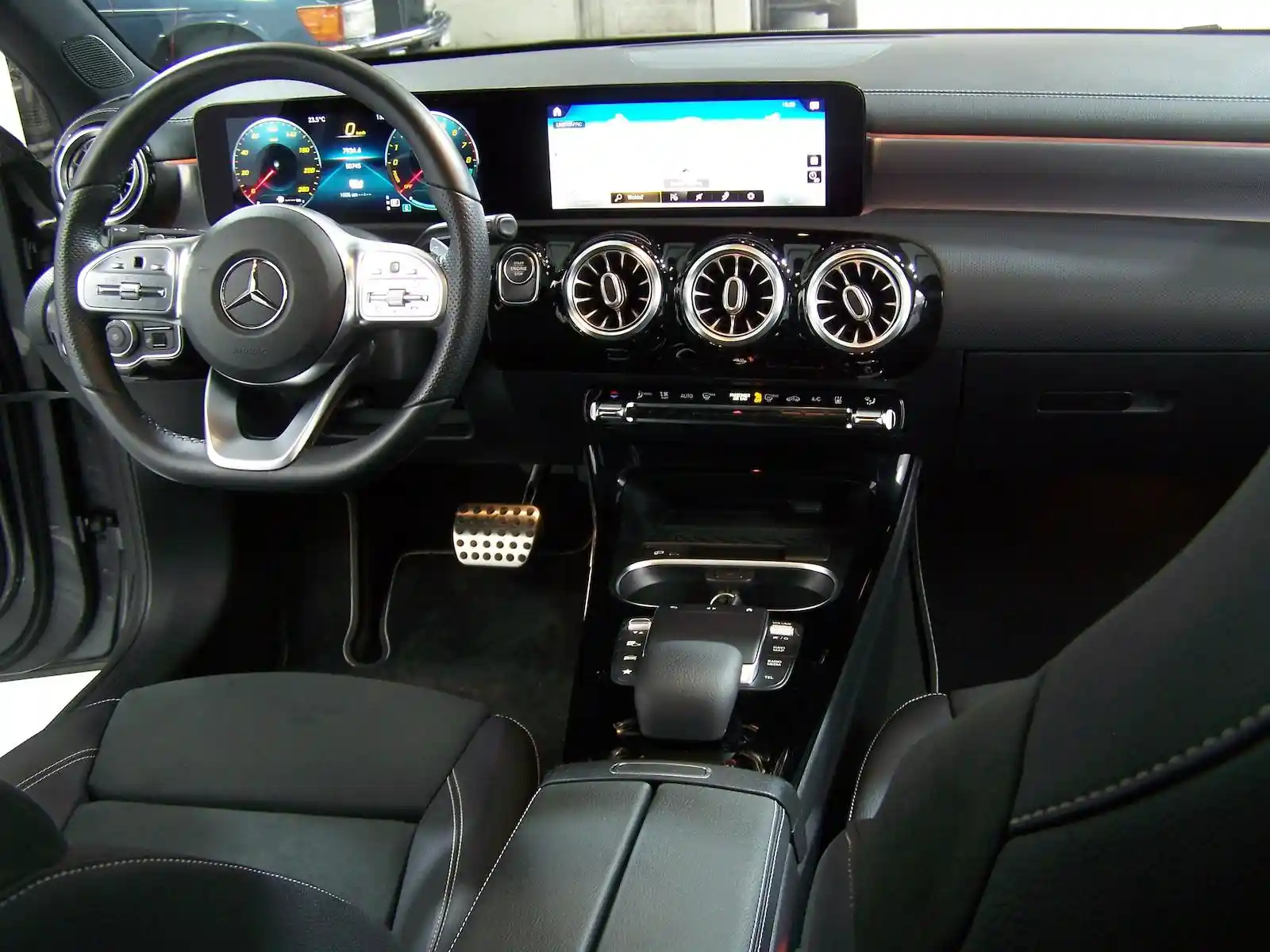 Mercedes-Benz A 250