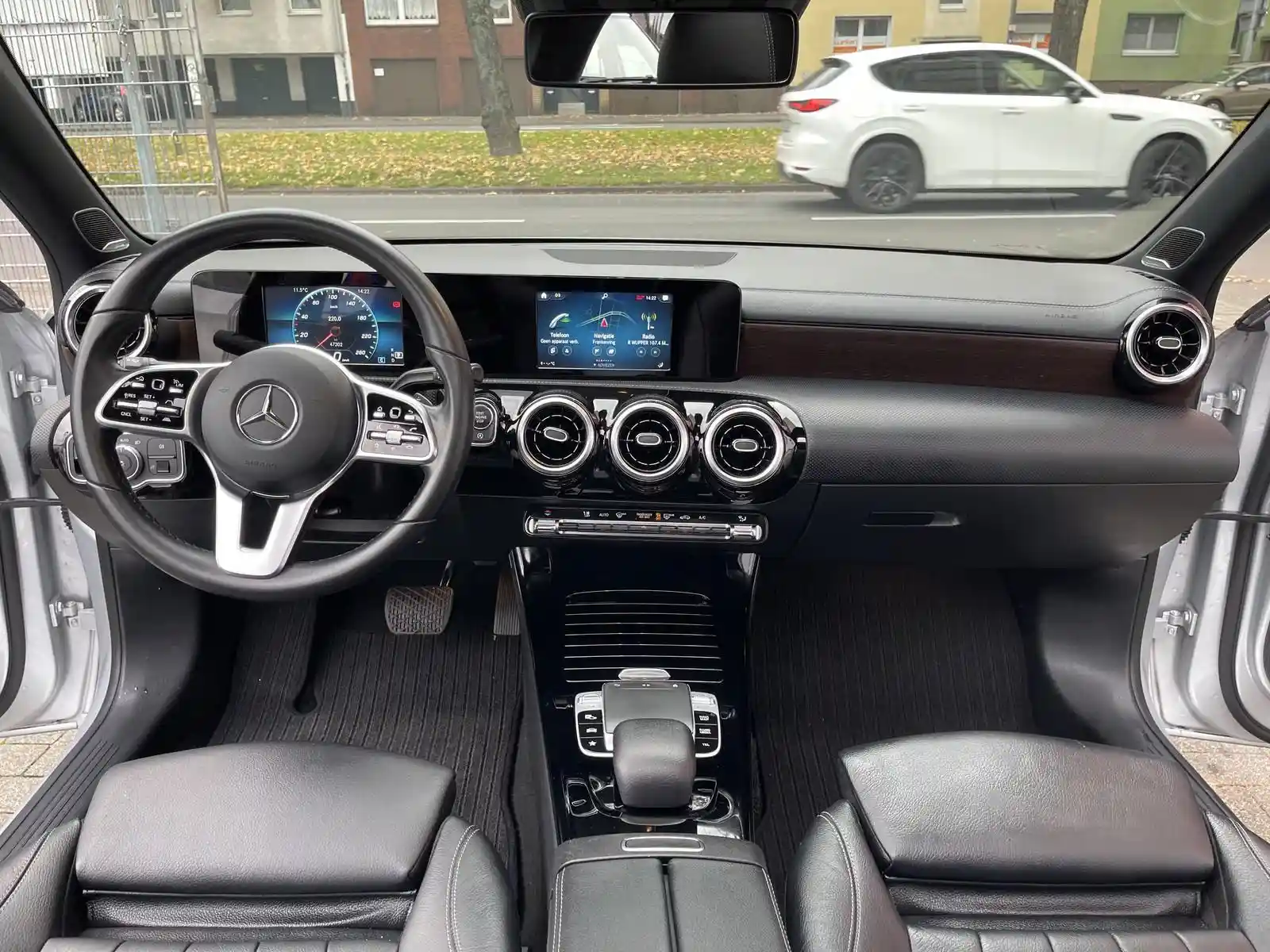 Mercedes-Benz A 220