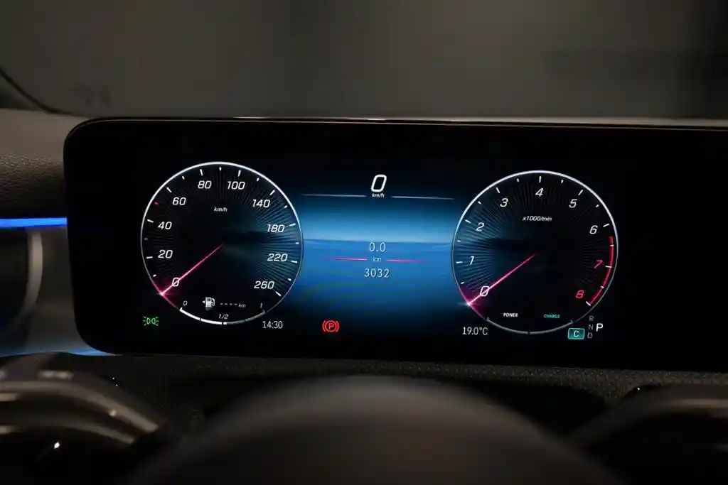 Mercedes-Benz A 200