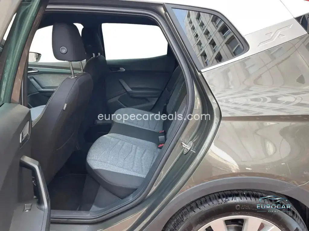 Seat Arona