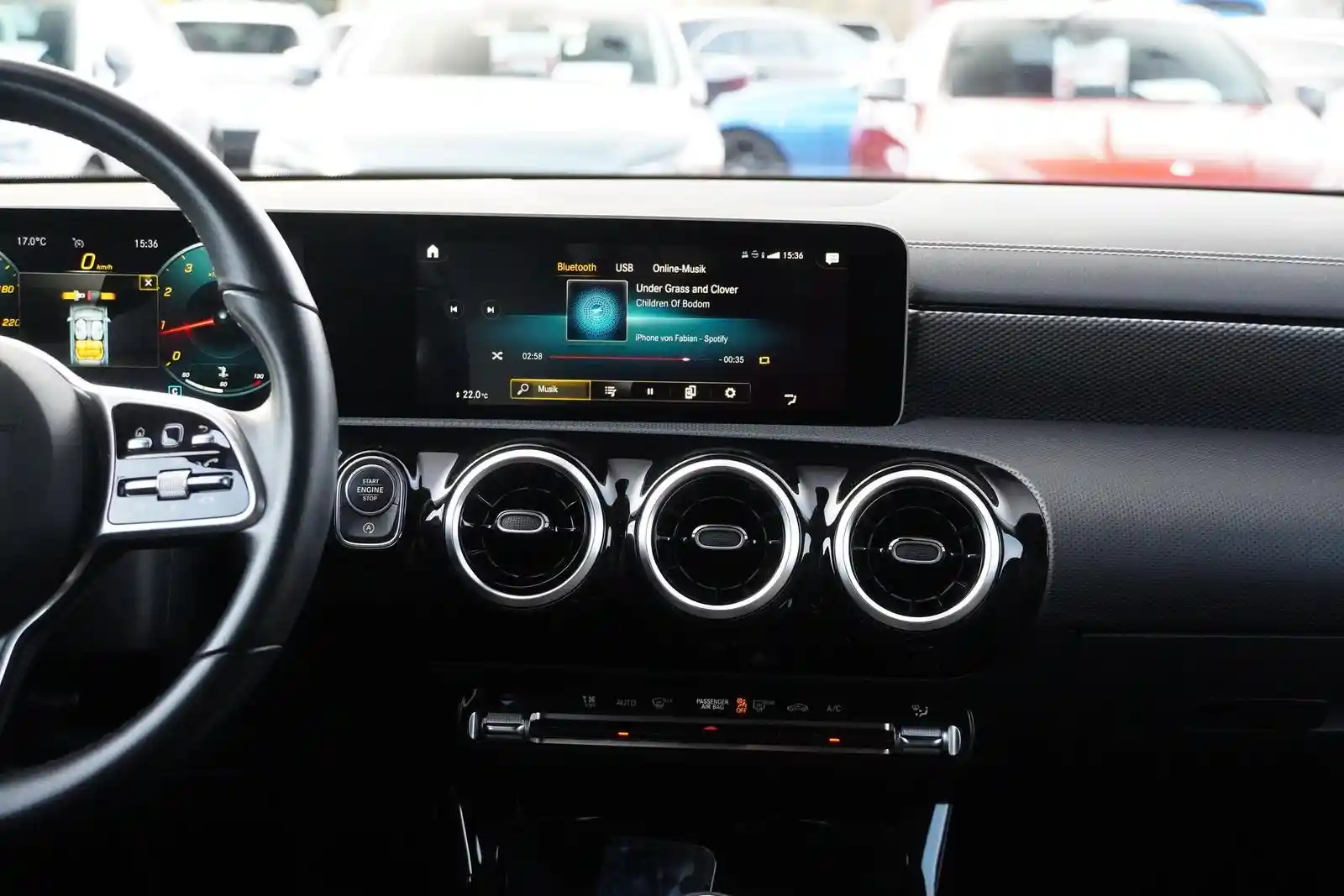 Mercedes-Benz CLA 180