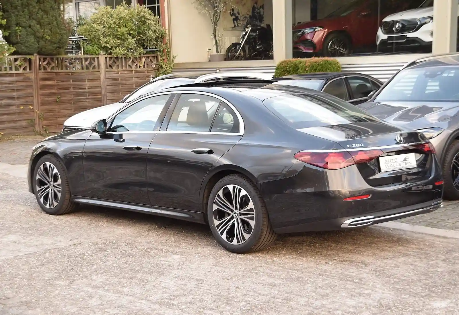 Mercedes-Benz E 200