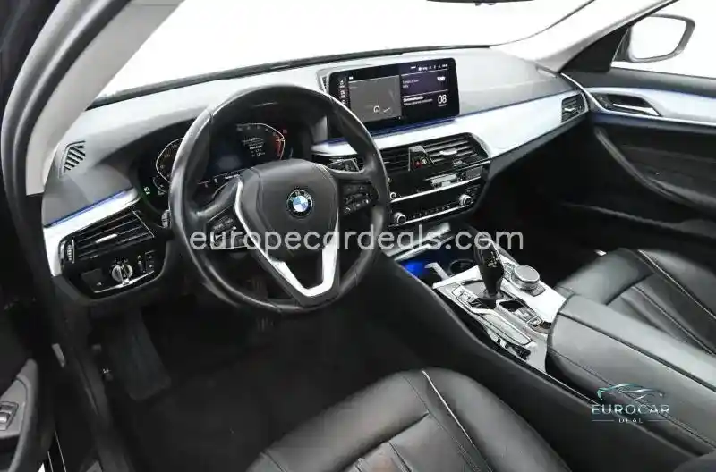 BMW 518