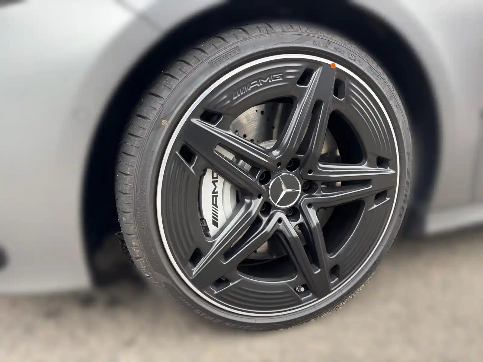 Mercedes-Benz A 35 AMG
