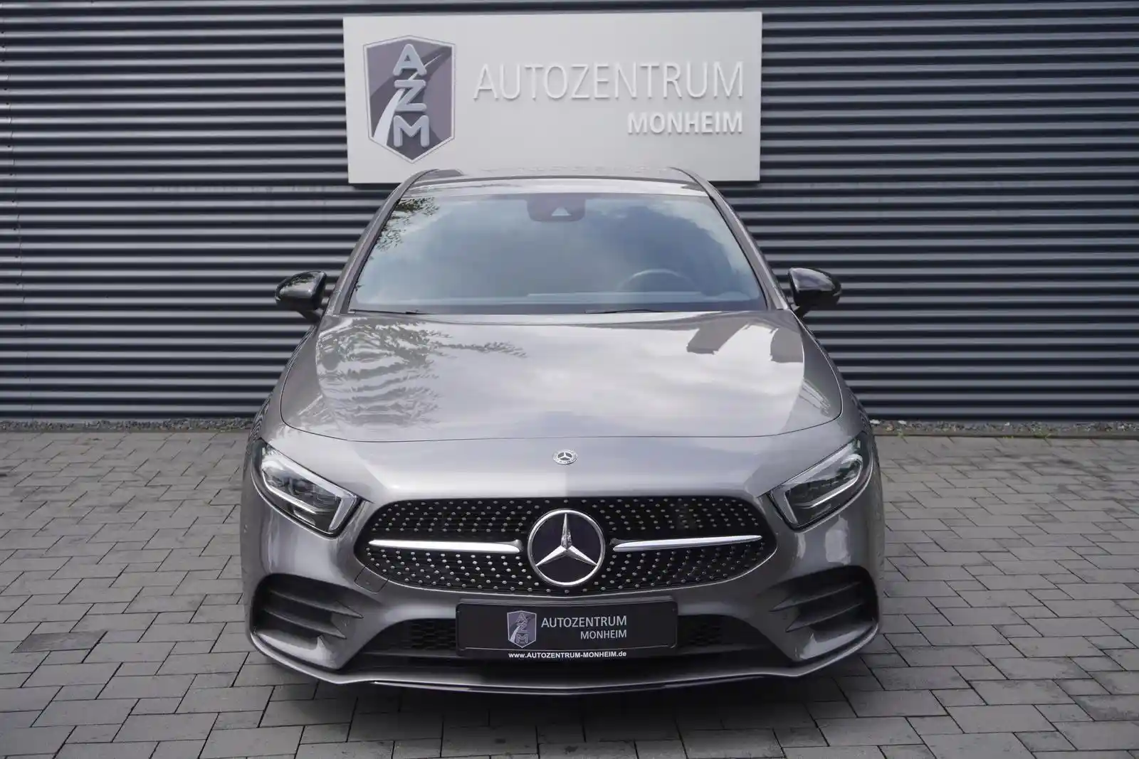 Mercedes-Benz A 220
