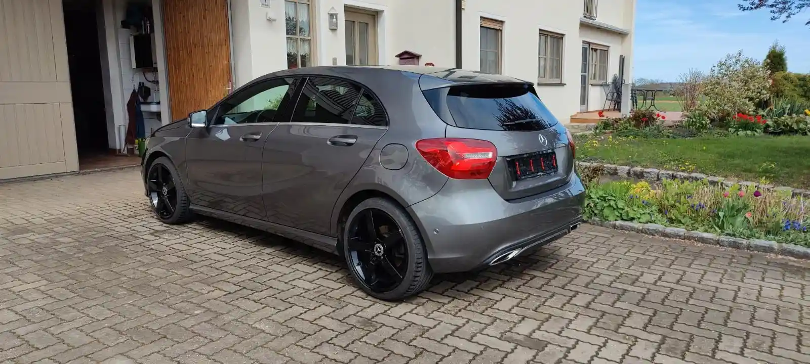 Mercedes-Benz A 180