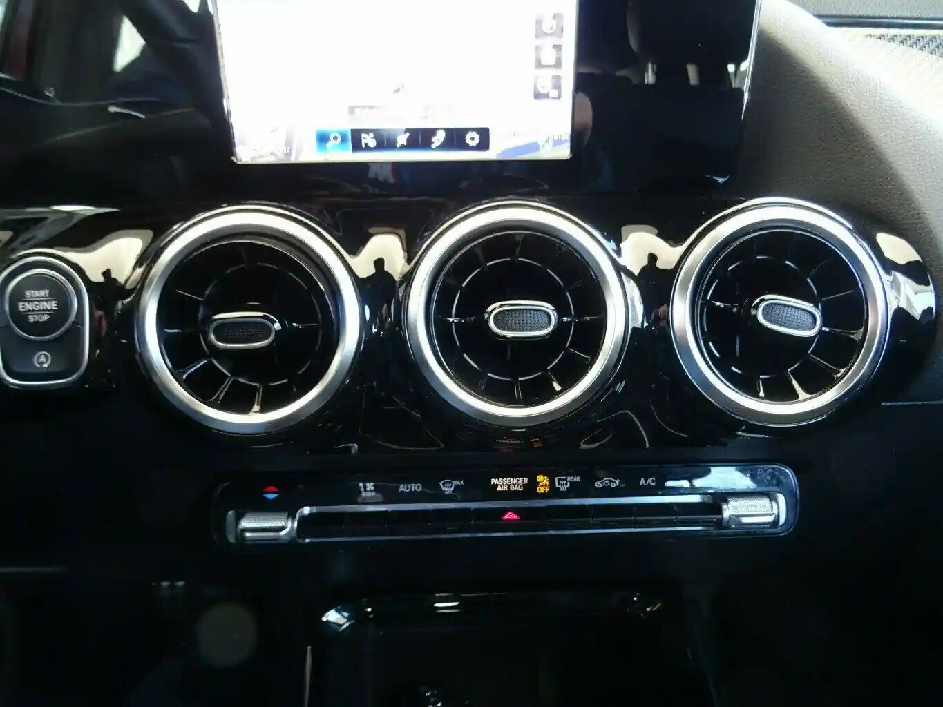 Mercedes-Benz B 220