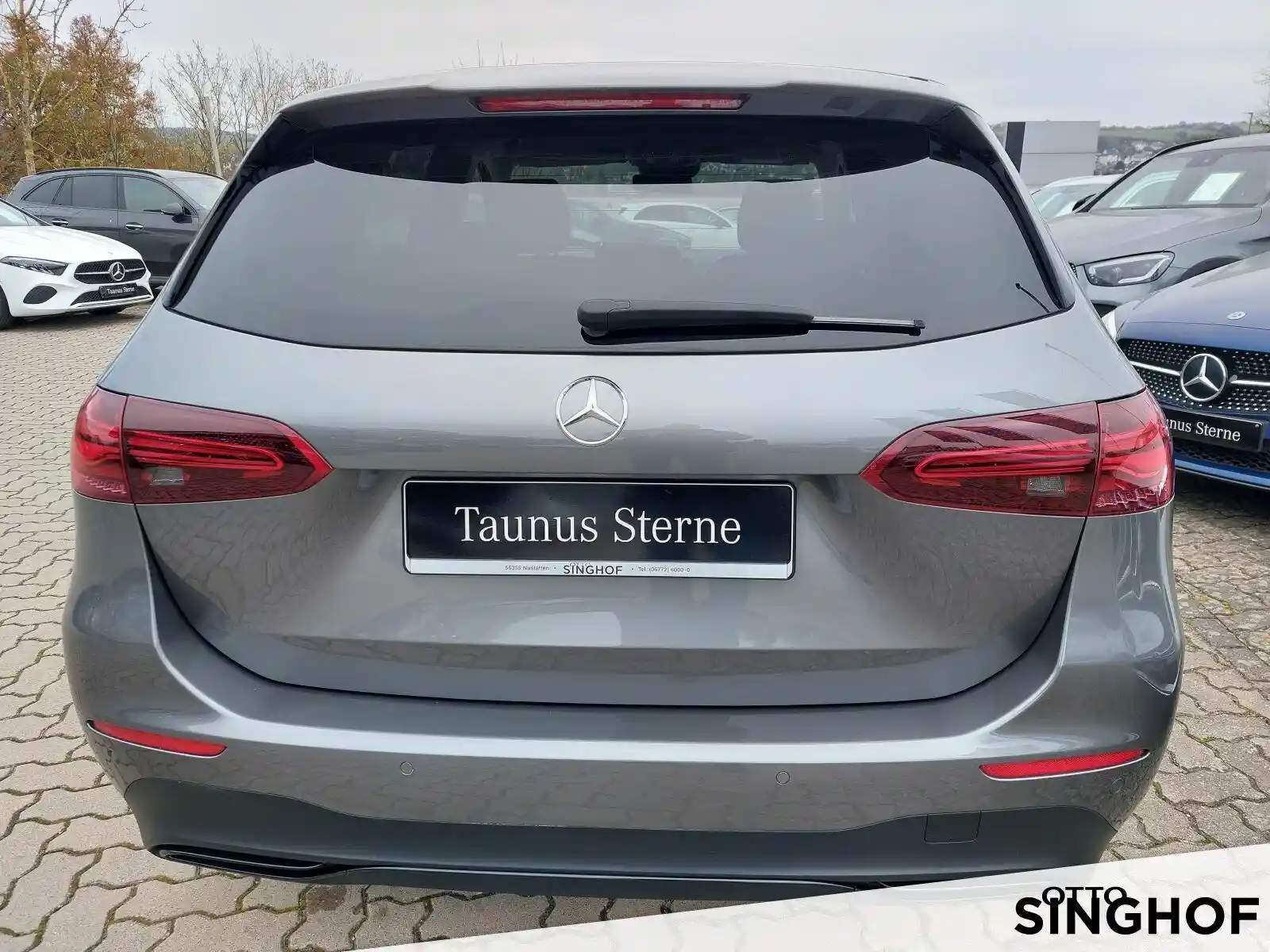 Mercedes-Benz B 220