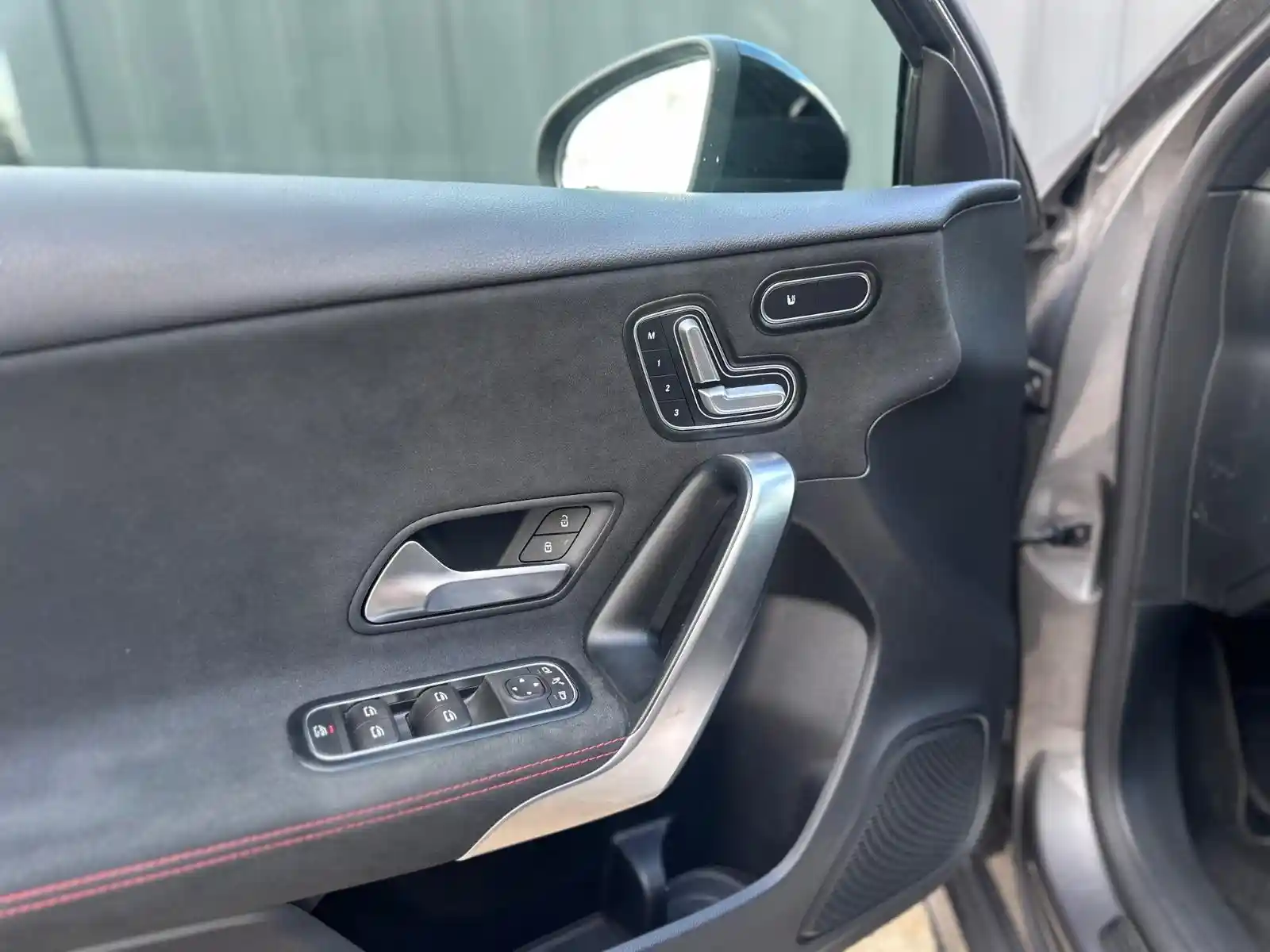 Mercedes-Benz A 35 AMG