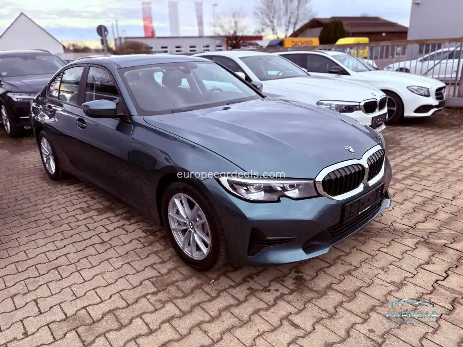 BMW 330
