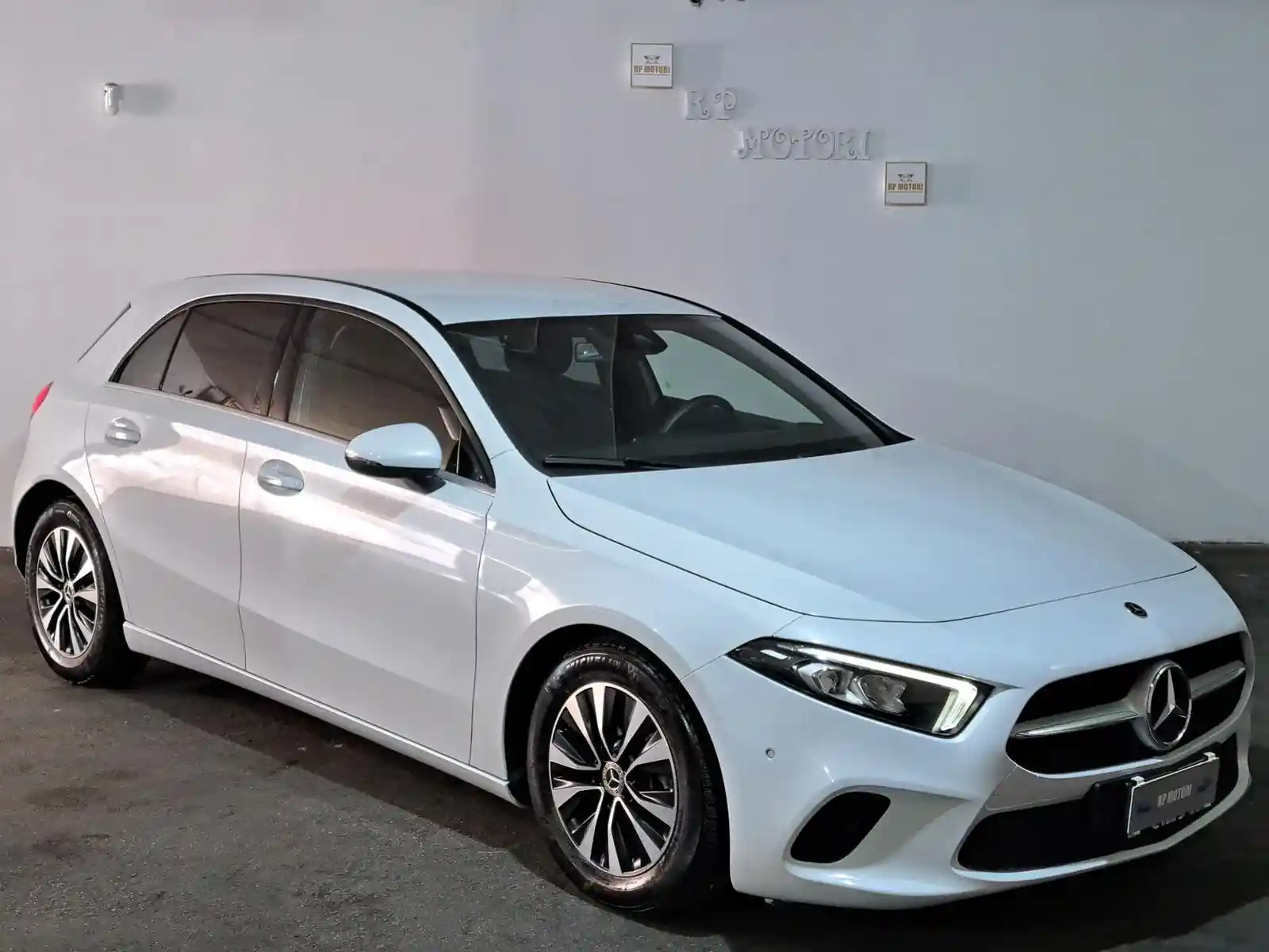 Mercedes-Benz A 180